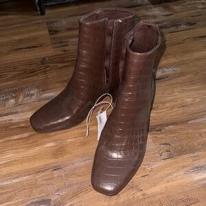 Old Navy Chocolate Croc-Pattern Ankle Booties